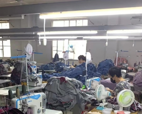 鑫犇纺织服装生产车间视频