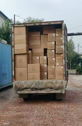 秋冬装小柜出货